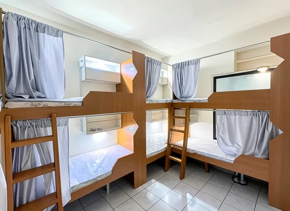 Bed Space in Deira photo 1