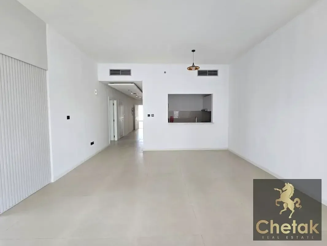 2 Bedrooms in Al Furjan photo 1