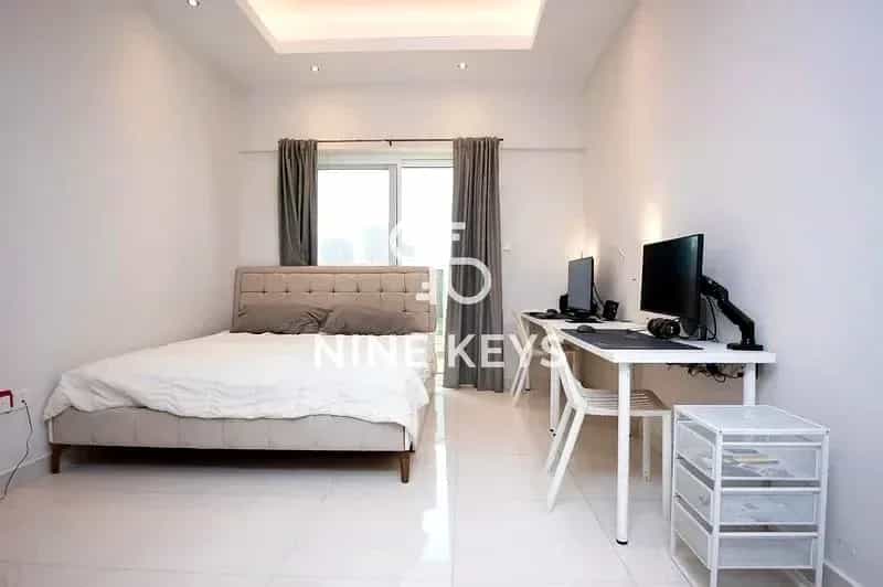 Studio Apartment in Dubai Sports City