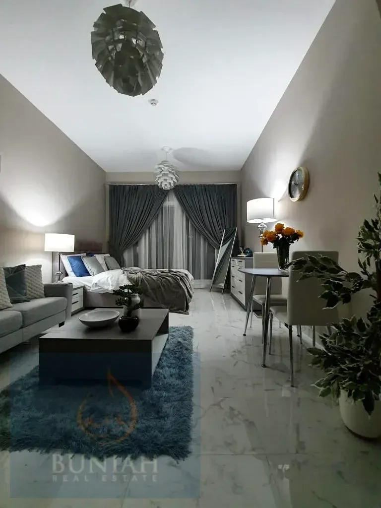 Studio Apartment in Dubai South photo 1