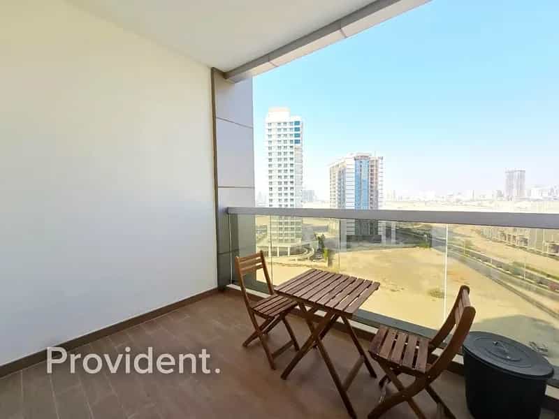 Studio Apartment in Dubai Sports City