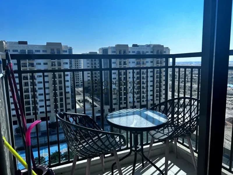 1 Bedroom in Town Square photo 1