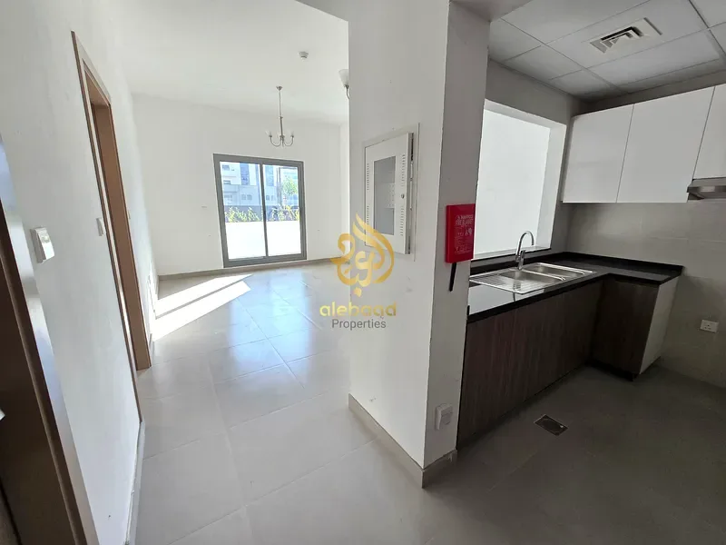 1 Bedroom in International City photo 1
