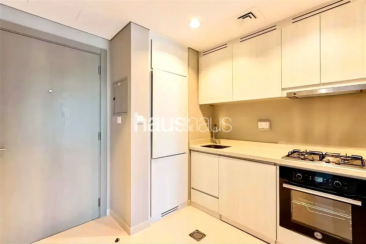 1 Bedroom in Business Bay photo 1