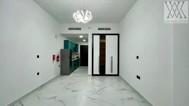 Studio Apartment in Dubai Science Park photo 1