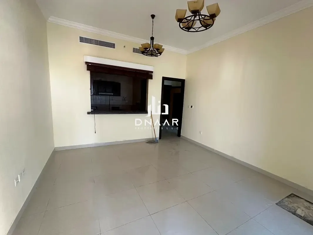 1 Bedroom in International City photo 1