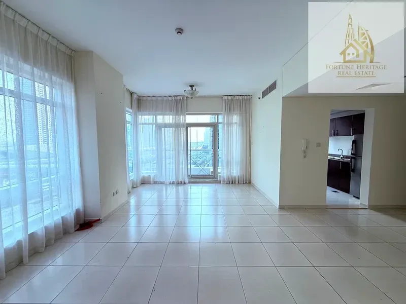 2 Bedrooms in Dubai Marina photo 1