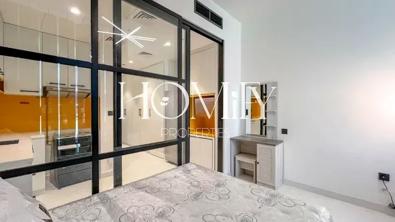 Studio Apartment in Jumeirah Village Circle (JVC) photo 1