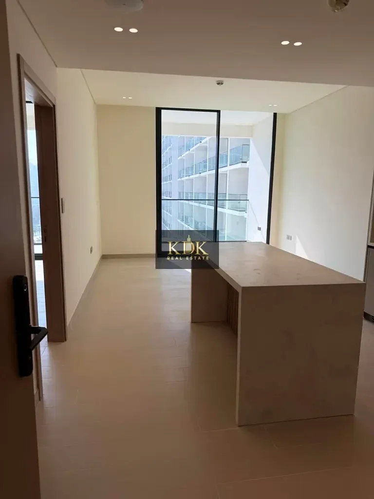1 Bedroom in Jumeirah Village Circle (JVC) photo 1