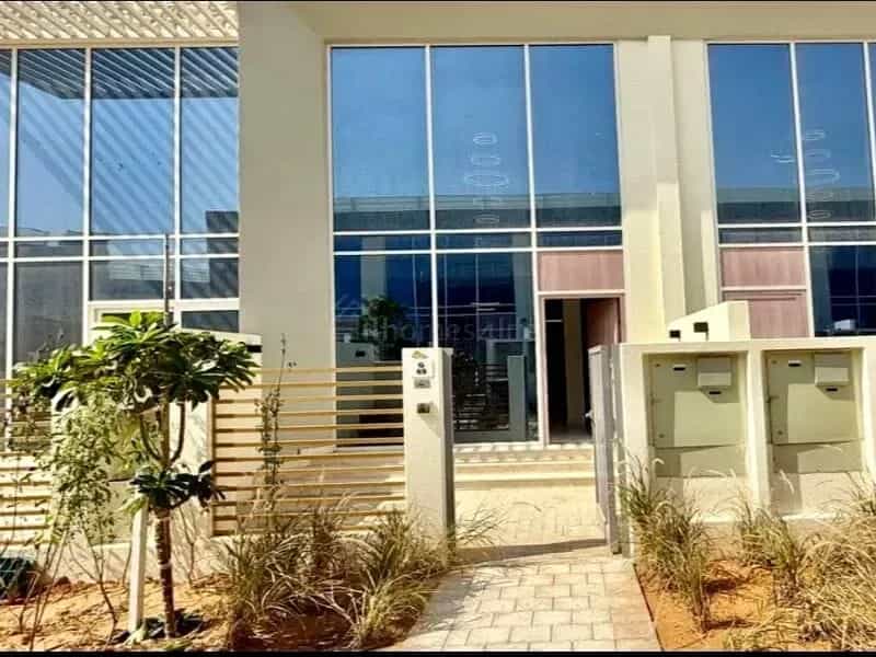 3+ Bedrooms in Dubailand