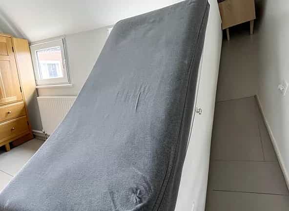 Bed Space in Al Mankhool