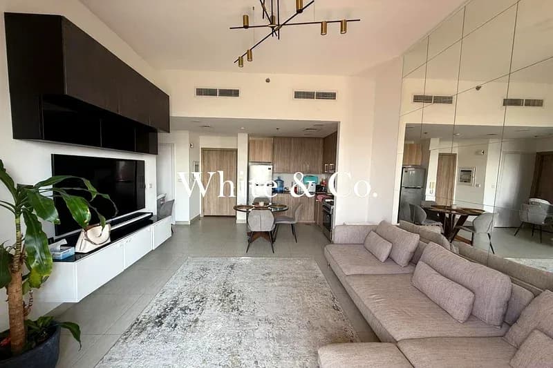 1 Bedroom in Town Square photo 1