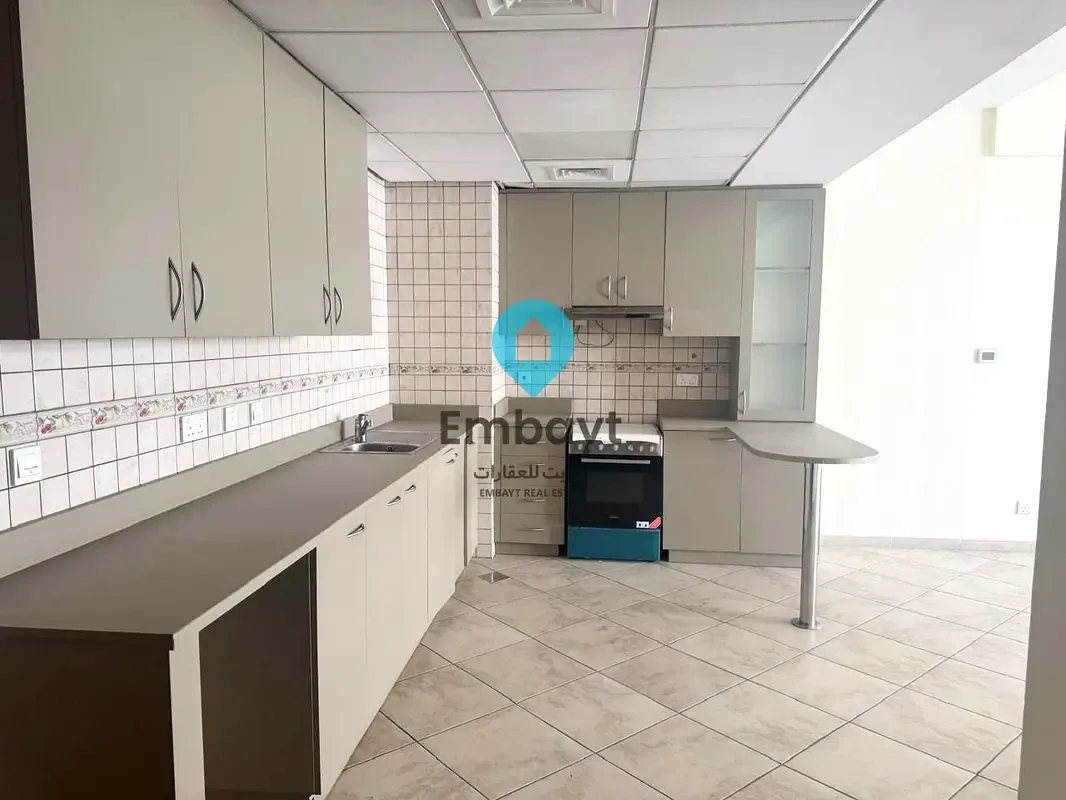 1 Bedroom in Motor CIty photo 1