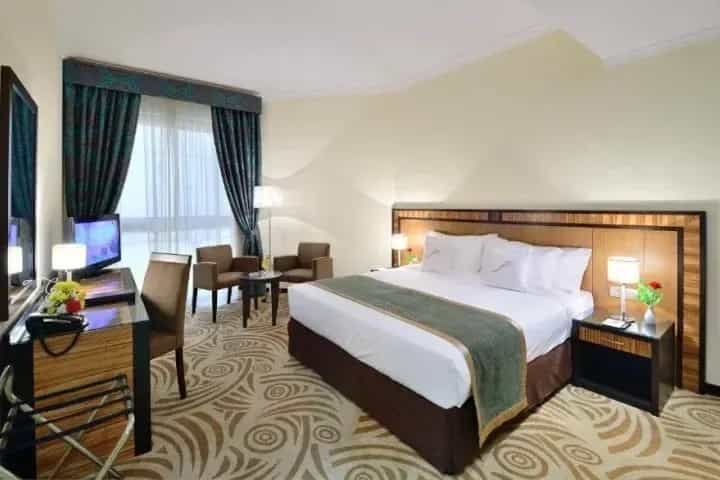 3+ Bedrooms in Al Majaz