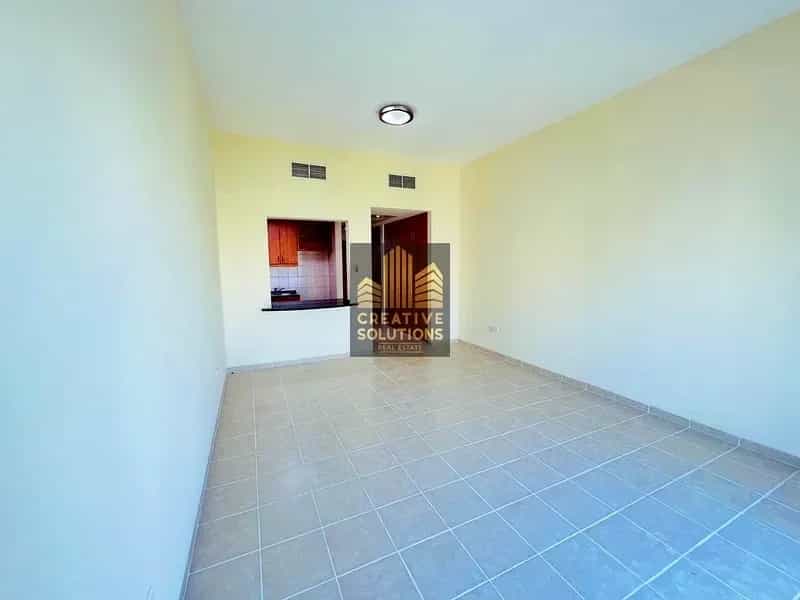 Studio Apartment in Discovery Gardens