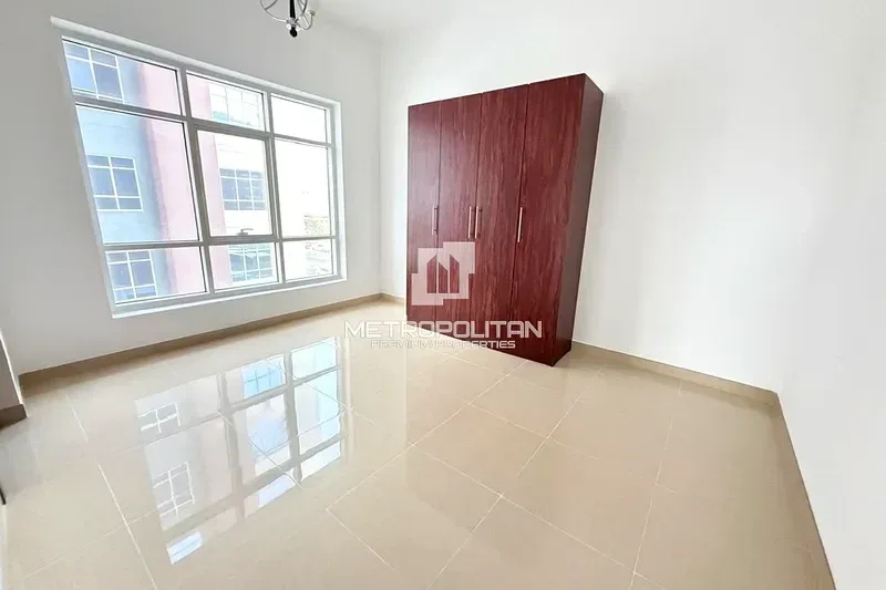 1 Bedroom in Silicon Oasis photo 1