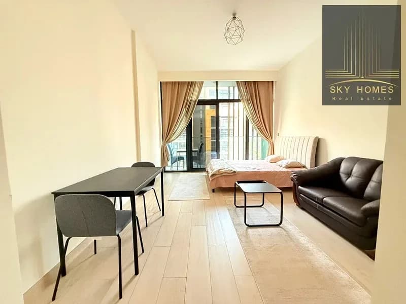 Studio Apartment in Meydan City photo 1